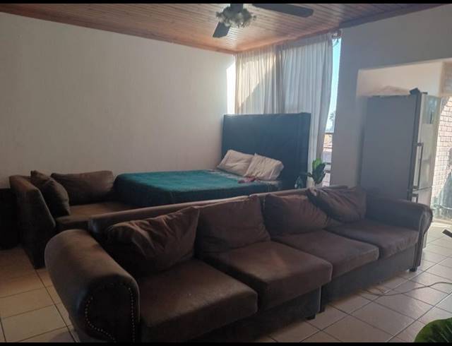 1 BEDROOM APARTMENT FOR SALE IN WINDSOR EAST